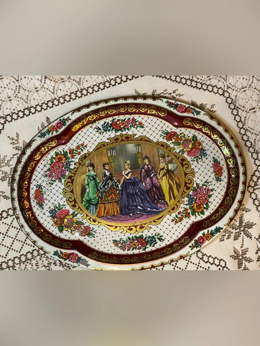 vintage 1971 Daher Decorated Ware metal tray produced in England